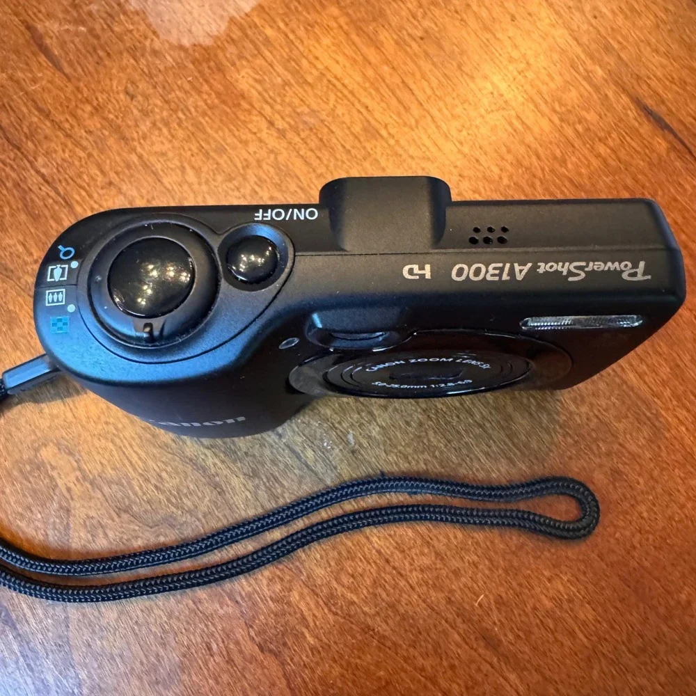 Canon Digital Camera TESTED Black PowerShot A1300 16MP 5x Zoom HD Video Bundle